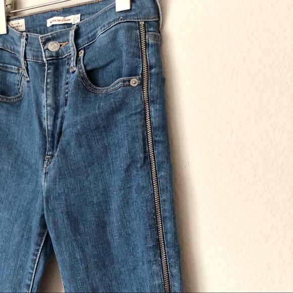 \Levi’s\• Mile High Super Skinny Side Zipper Jeans - Picture 7 of 16